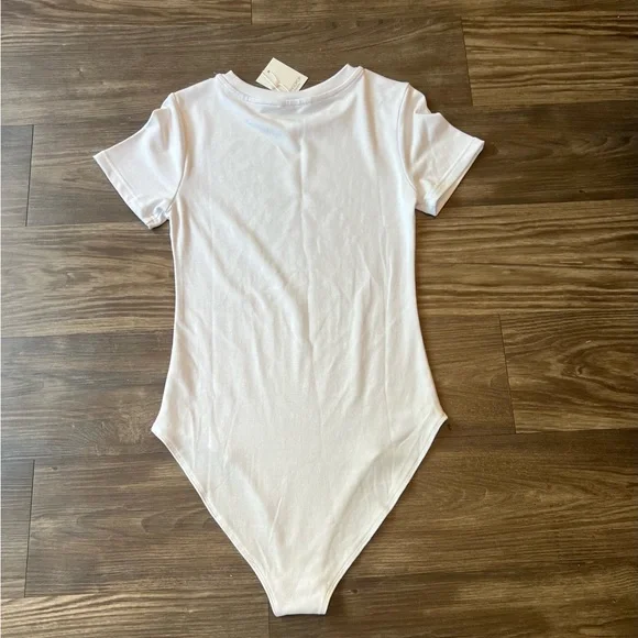 NWT MANGOPOP Women's Round Neck Short Sleeve T Shirts Basic Bodysuits - Picture 3 of 4